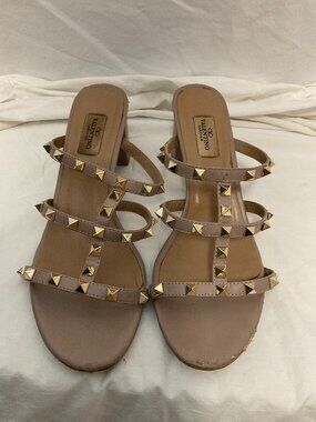 Valentino Garavani Rockstud Tan Sandals